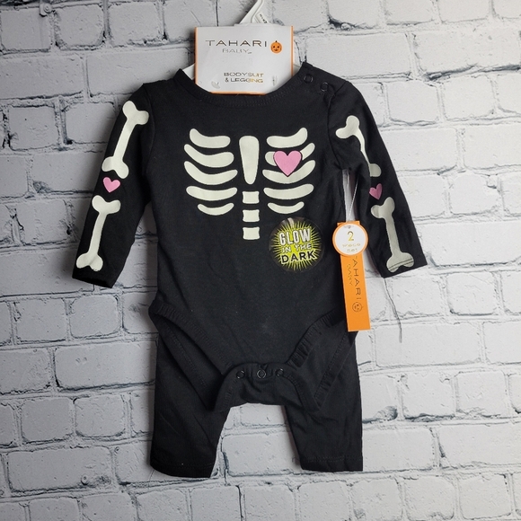 NWT Tahari Baby Glow-in-the-Dark Halloween Skeleton Set - Picture 3 of 3